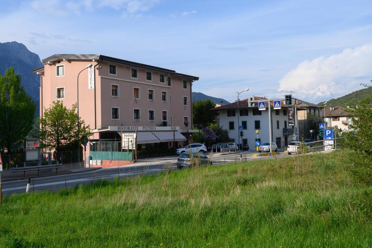 Almamed Hotel San Leonardo Виголо-Базельджа Экстерьер фото